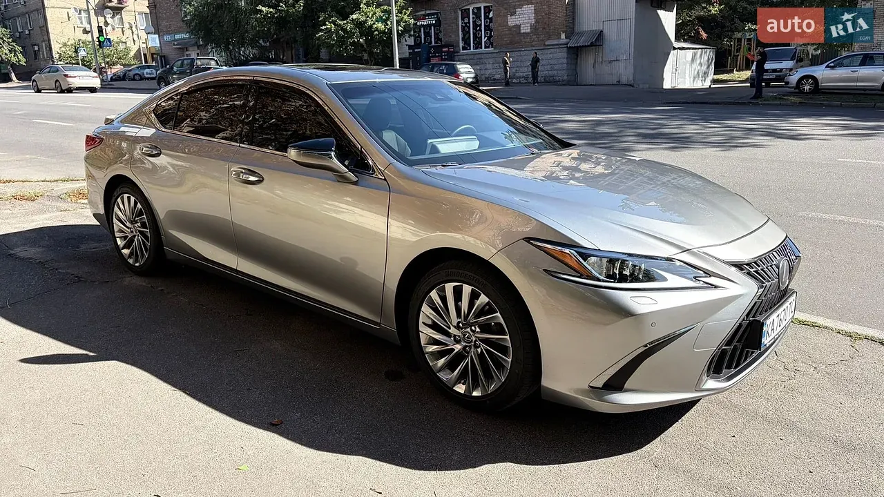 Lexus Es