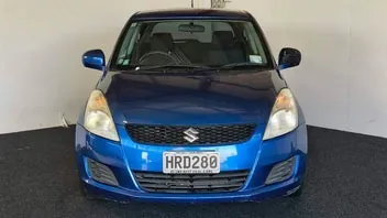 Suzuki Swift 2011 photo 3