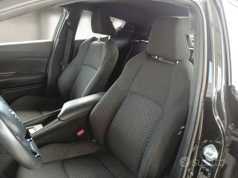 Toyota C-Hr 2020 photo 4