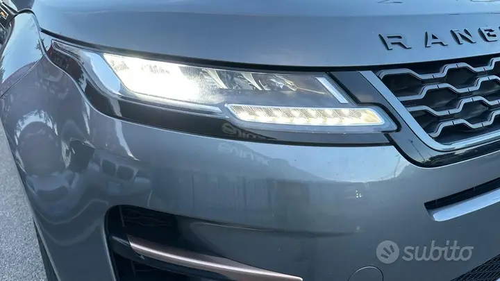 Land Rover Range Rover Evoque 2022 photo 3