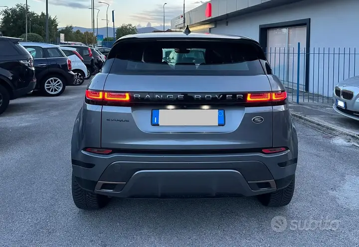 Land Rover Range Rover Evoque 2022 photo 2