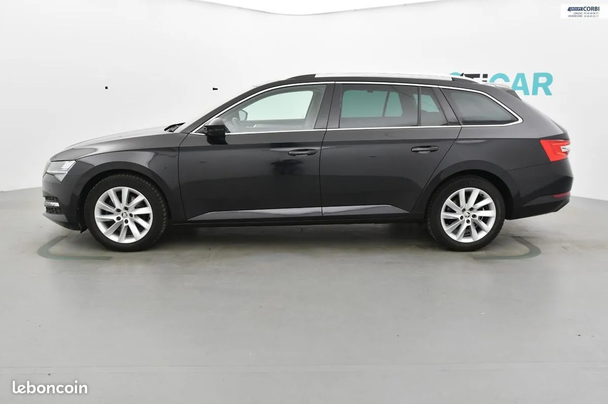 Skoda Superb 2021 photo 5