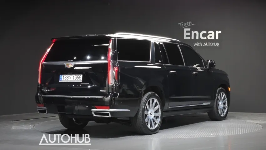 Cadillac Escalade 2024 photo 2