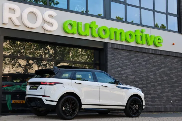 Land Rover Range Rover Evoque 2023 photo 2