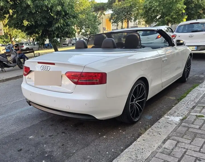 Audi A5 Cabrio 2011 photo 4