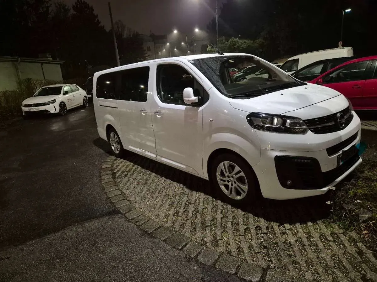 Opel Zafira 2020 photo 3