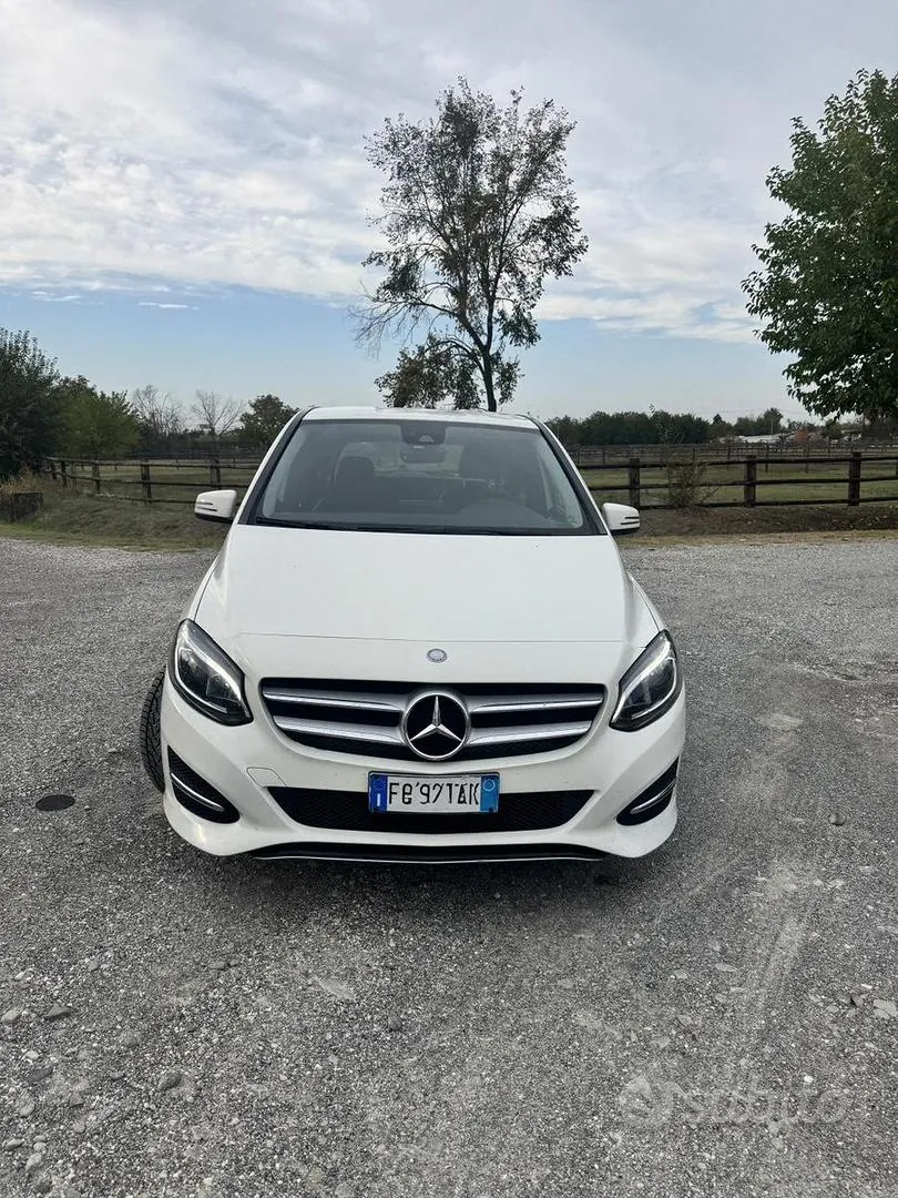 Mercedes-Benz B-Class 2017 photo 5