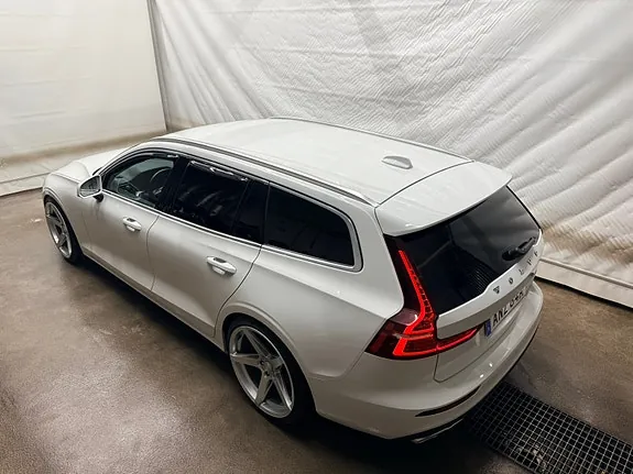 Volvo V60 2020 photo 3