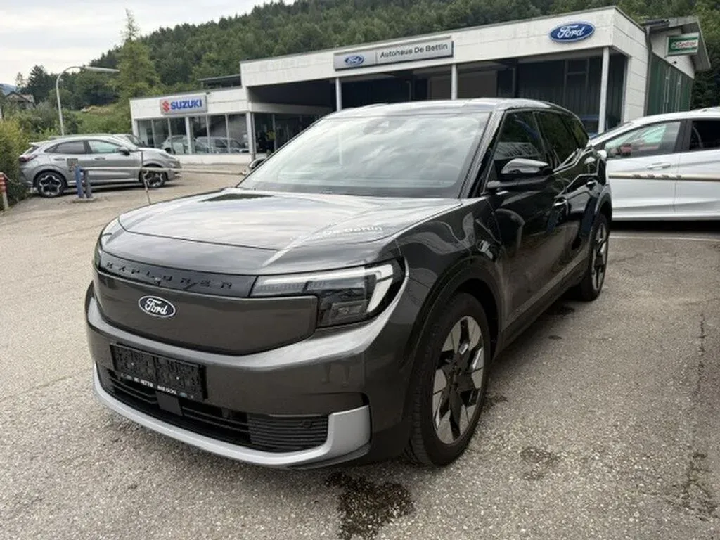 Ford Explorer 2026 photo 3