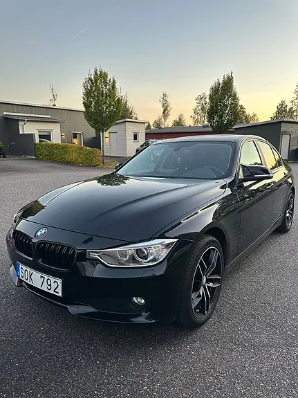 BMW 316I 2013 photo 2