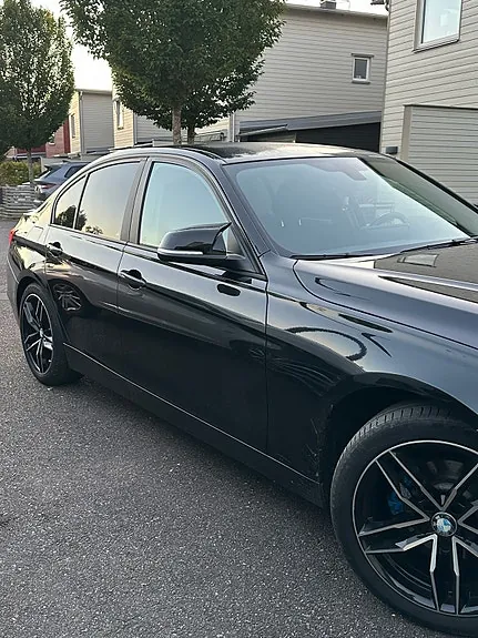 BMW 316I 2013 photo 3