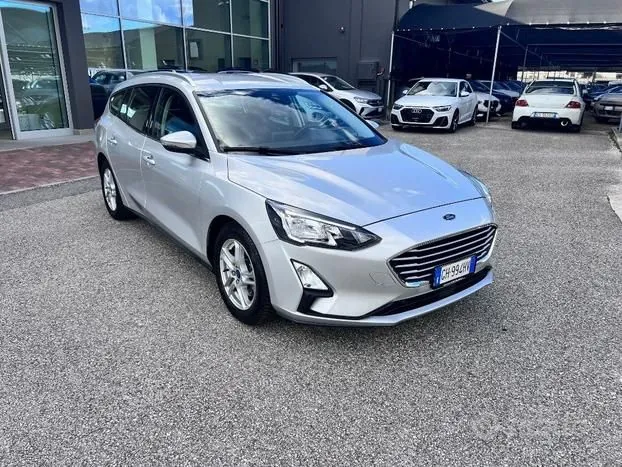 Ford Focus 2021 photo 2