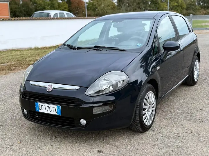 Fiat Punto Evo 2011 photo 4