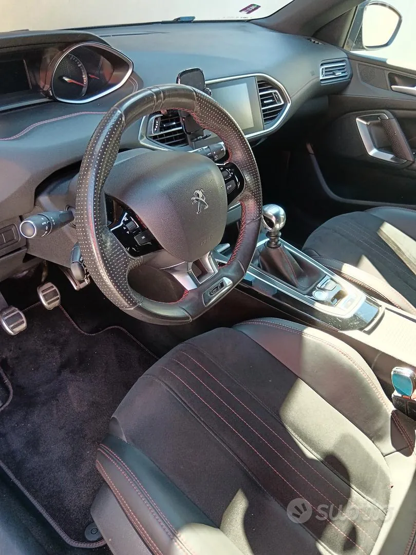 Peugeot 308 2016 photo 5