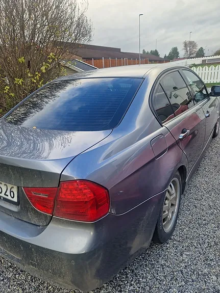 BMW 316D 2011 photo 2