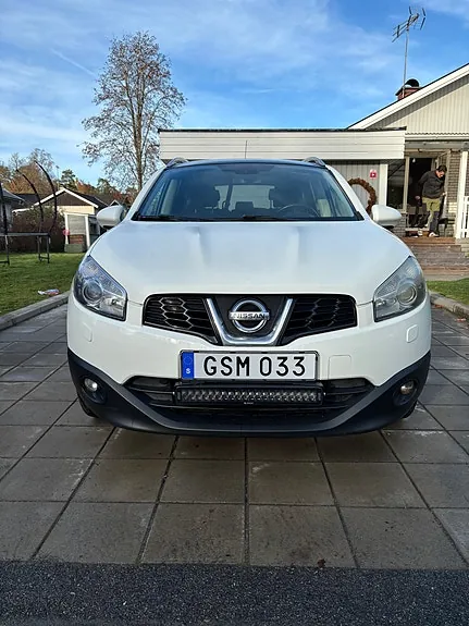 Nissan Qashqai+2 2010 photo 2