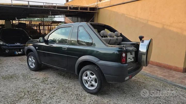 Land Rover Freelander 2000 photo 2