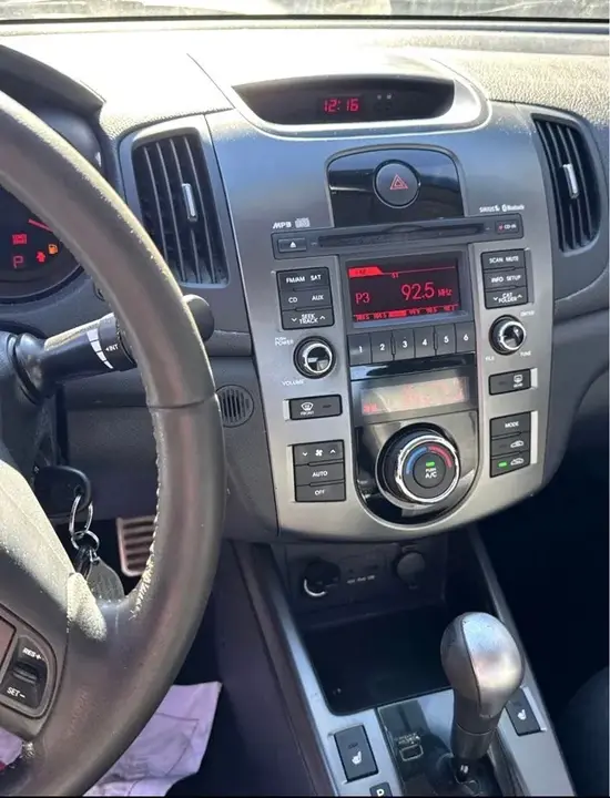 Kia Forte 2010 photo 5