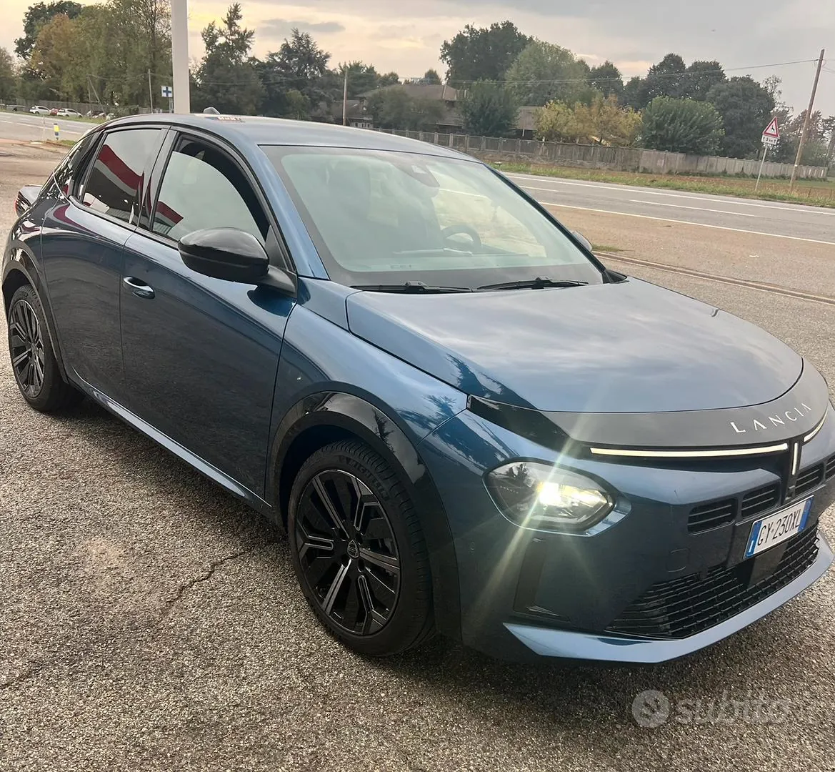 Lancia Ypsilon 2025 photo 2