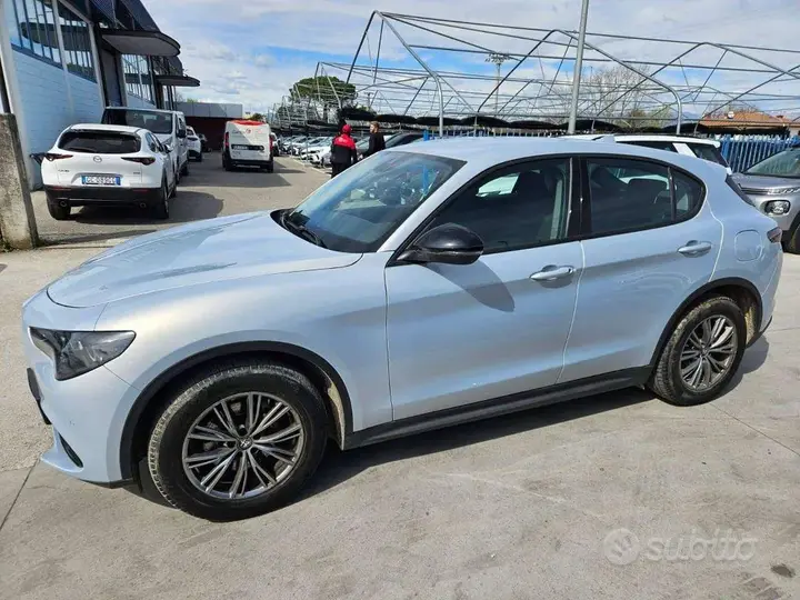 Alfa Romeo Stelvio 2023 photo 5
