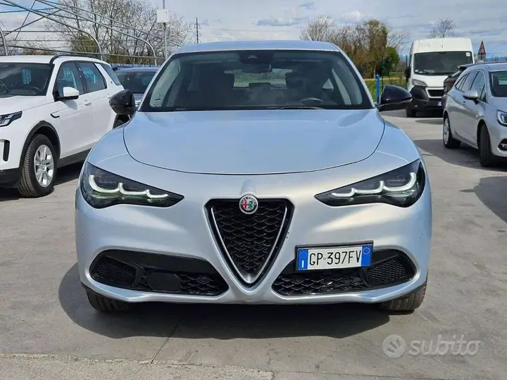 Alfa Romeo Stelvio 2023 photo 3