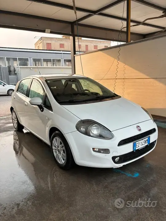 Fiat Punto 2015 photo 2