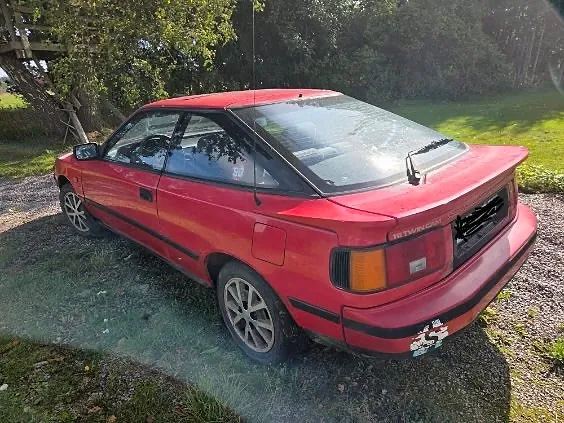 Toyota Celica 1986 photo 2