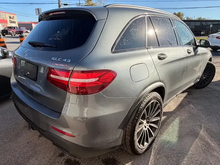 Mercedes-Benz Glc 2017 photo 4