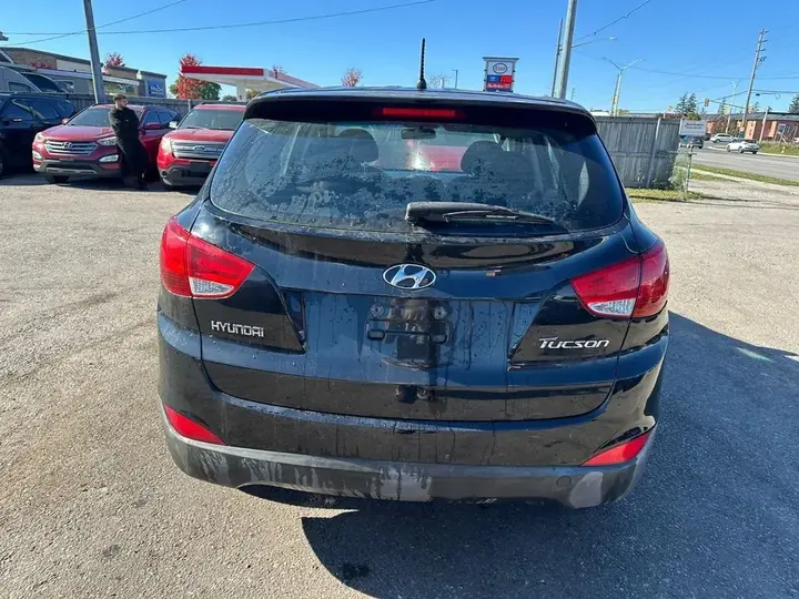 Hyundai Tucson 2011 photo 4
