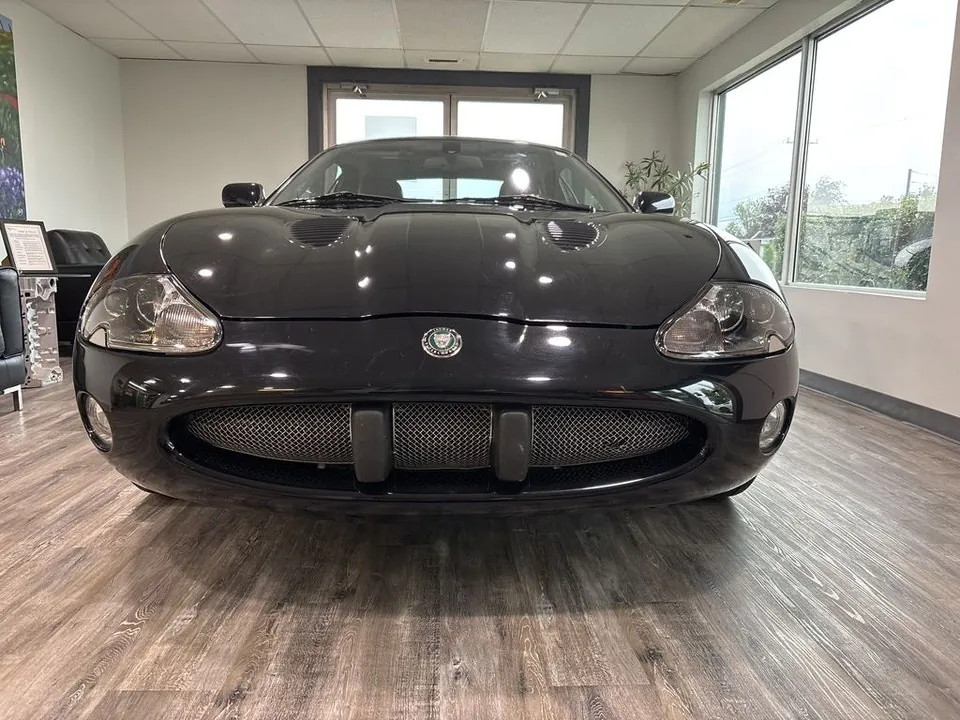 Jaguar Xkr 2004 photo 2