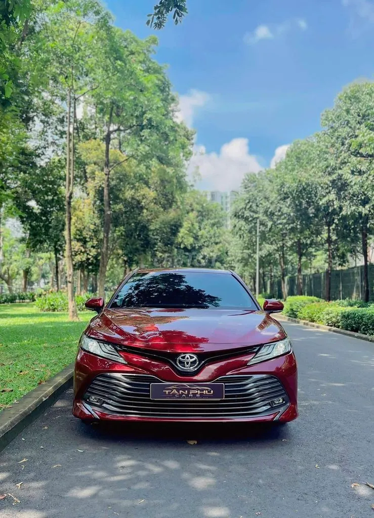 Toyota Camry 2020 photo 2