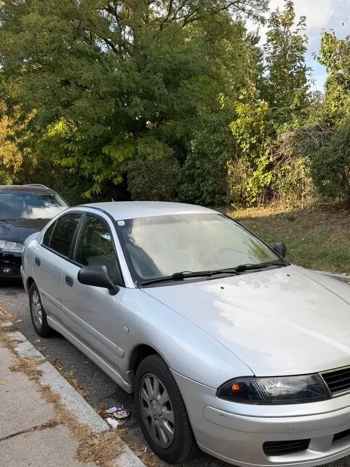 Mitsubishi Carisma
