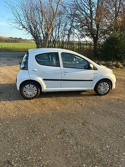 Citroen C1 2010 photo 5