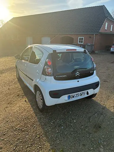 Citroen C1 2010 photo 3