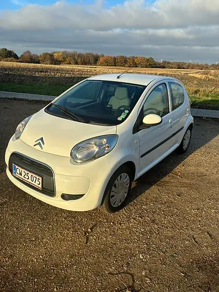 Citroen C1 2010 photo 2