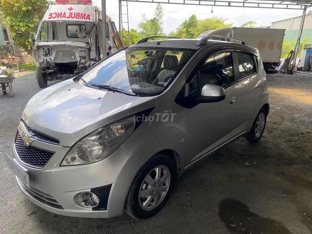 Chevrolet Spark 2011 photo 3