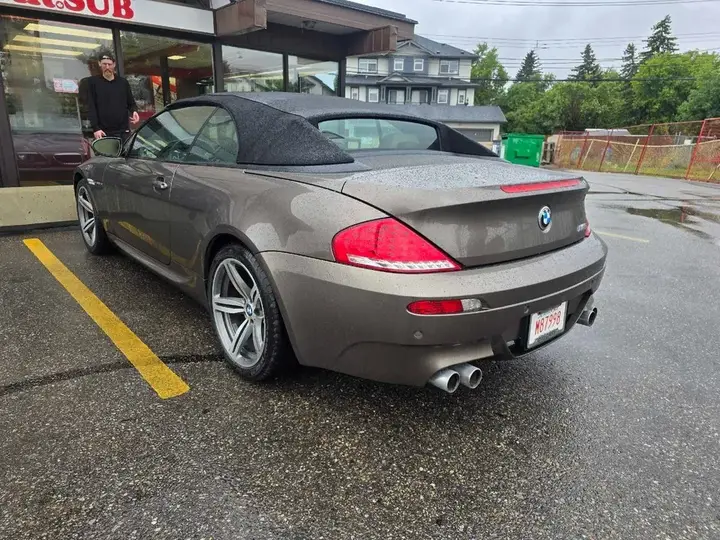 BMW M6 2008 photo 2