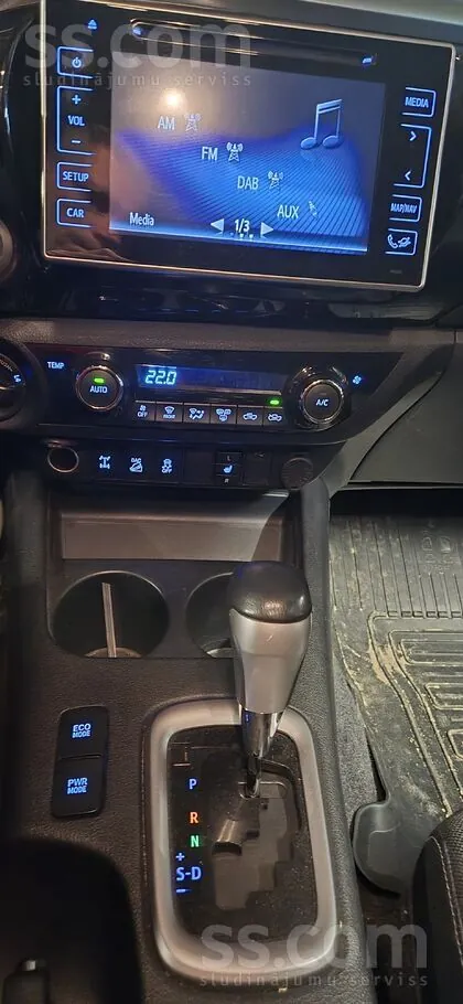 Toyota Hilux 2017 photo 5