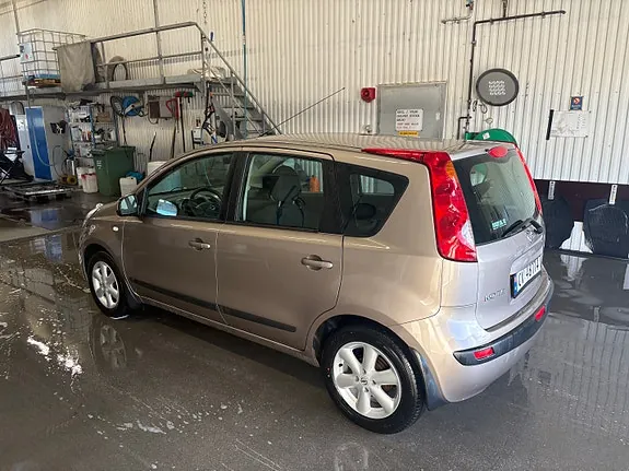 Nissan Note 2007 photo 4