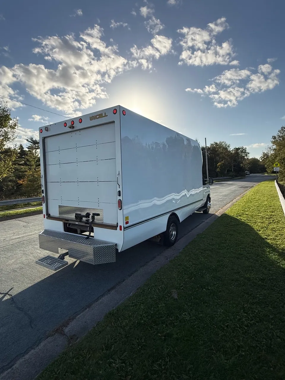 Ford E450 Cube 2022 photo 4
