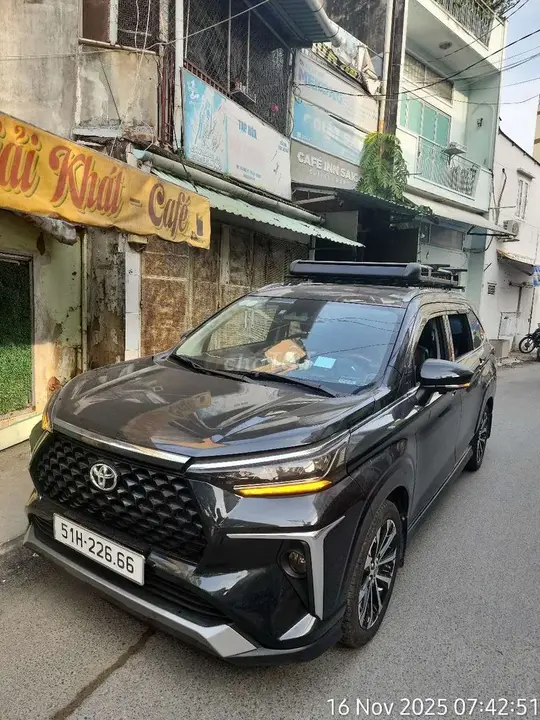 Toyota Veloz Cross