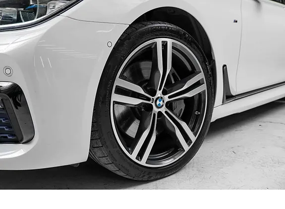 BMW 750D 2016 photo 3