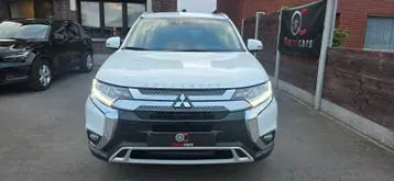Mitsubishi Outlander 2020 photo 2