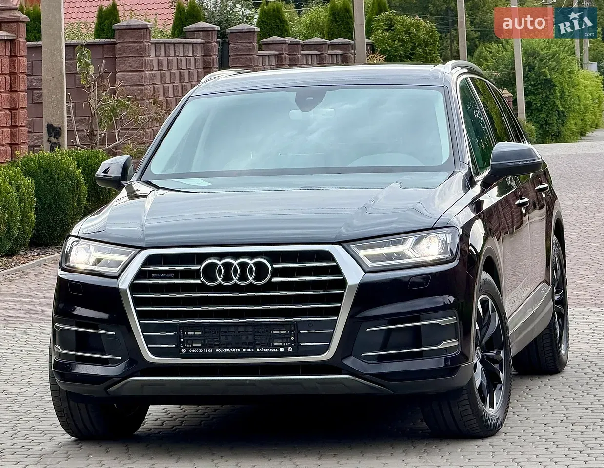 Audi Q7 2016 photo 2
