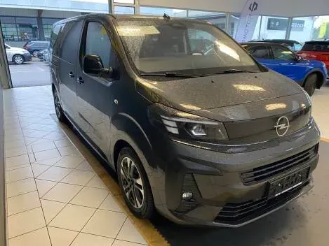 Opel Zafira 2026 photo 2