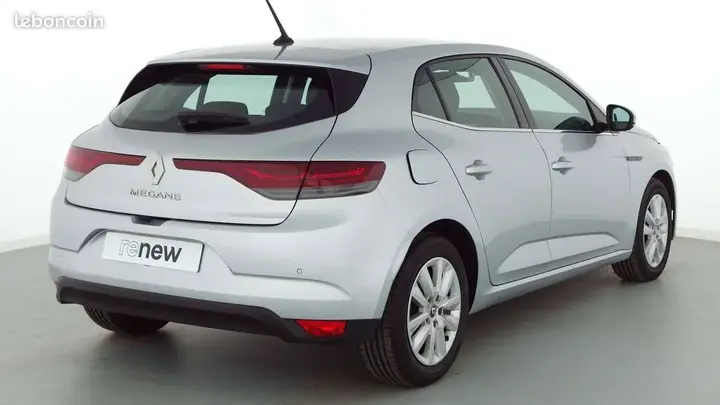 Renault Megane 2022 photo 2