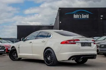 Jaguar Xf 2009 photo 2