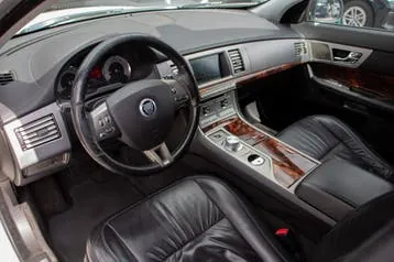 Jaguar Xf 2009 photo 3