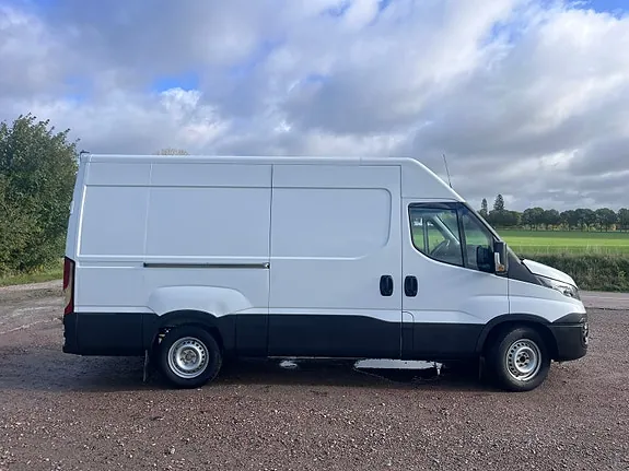 Iveco Daily 2018 photo 3