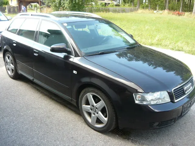 Audi A4 2004 photo 3